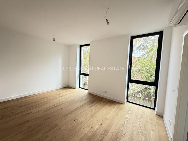 Vilă premium P+1+M,  156 mp utili, curte proprie2 locuri de parcare - 5