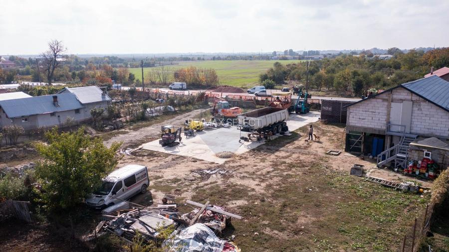 Vanzare  casa cu restaurant, terasa si teren intravilan liber - Titu - 12