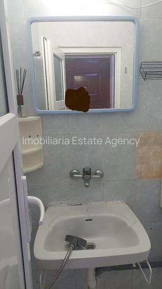 Garsoniera Alba Iulia, 12 minute de metrou, mobilată si utilată complet, libera - 4