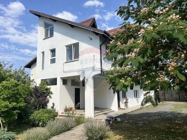 Casă spațioasă și versatilă în Păsărea (Brănești) - 42