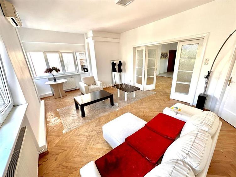 Inchiriere apartament cu 4 camere Rosetti Bloc Interbelic - 2