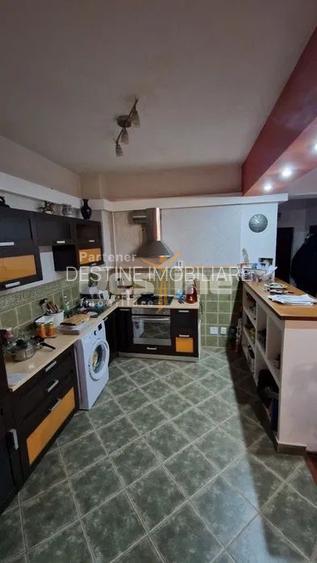 13 Septembrie | 2 camere | 85mp | dec | et 3 | bloc 2008 | 150.000 euro - 9