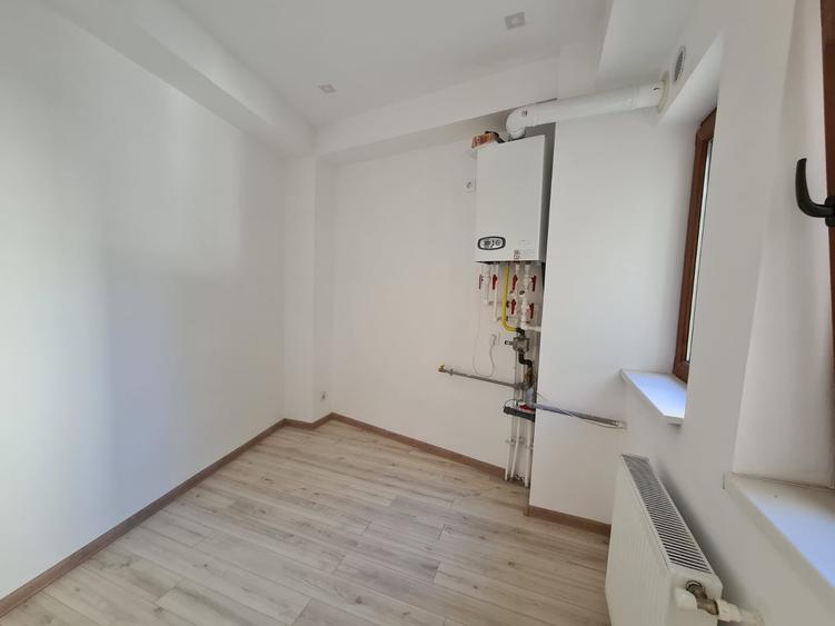 VANZARE  3 CASE CALEA CALARASI - HALA TRAIAN