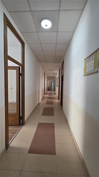 Cladire comerciala - birouri, P+3, stradal, teren 3511 mp - Calea Bucuresti