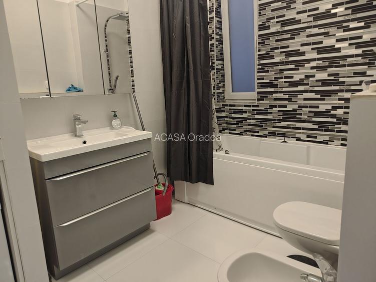 Apartament 3 camere la casa ,ultracentral, 550 E neg. Comision 50% - 7