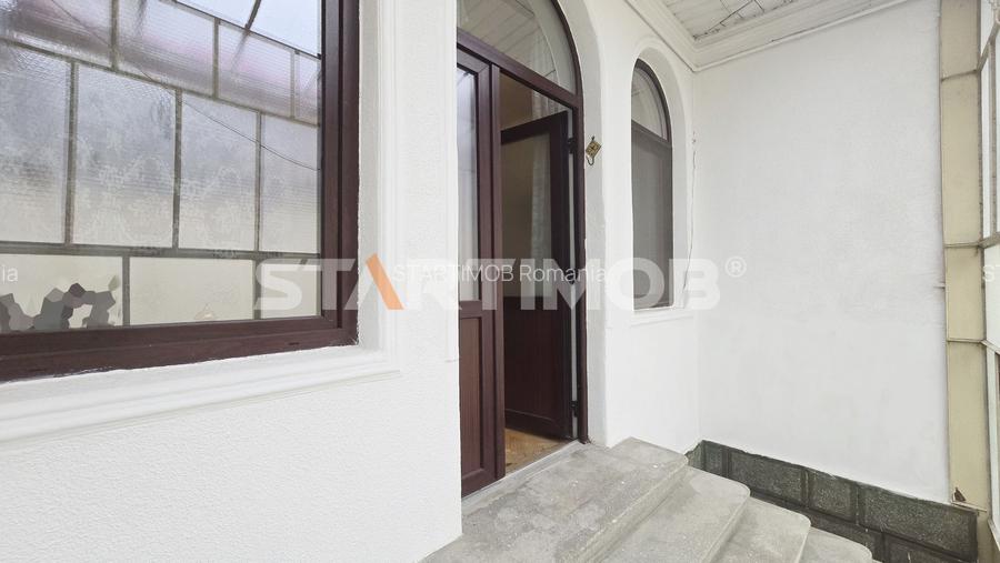 Casa 5 camere cu acces auto RASNOV - 23