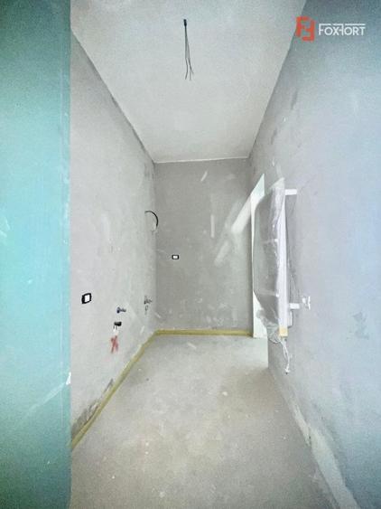 Apartament 2 camere de vanzare, zona Torontalului