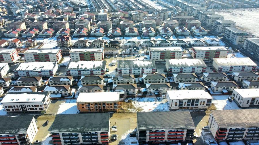 Spatiu Comercial - Zona Floresti - 100mp - Bloc Nou - VITRINA MARE