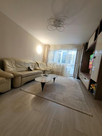 TOMIS III - MACUL ROSU - 3 CAMERE DECOMANDAT - MOBILAT MODERN - -175000 E