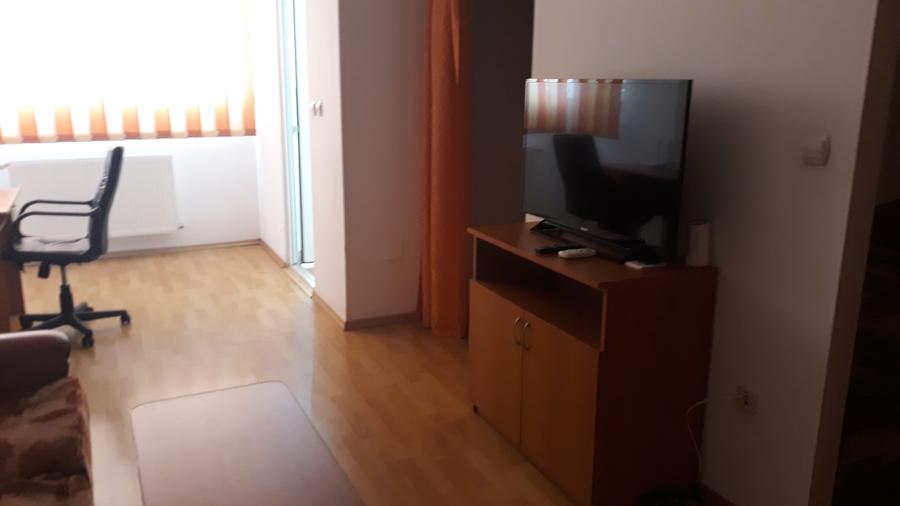 Inchiriez apartament UTA Ared