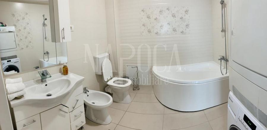 Apartament 3 camere de vanzare in Floresti