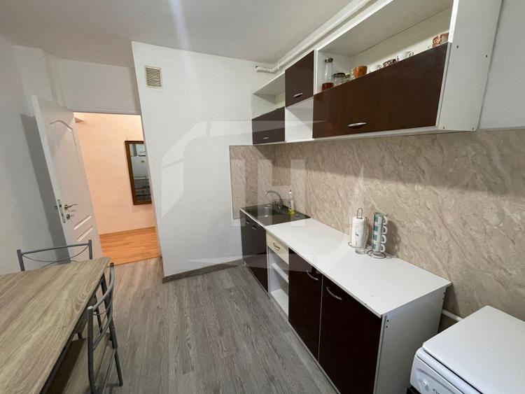 Apartament 3 camere, cartier Intre Lacuri