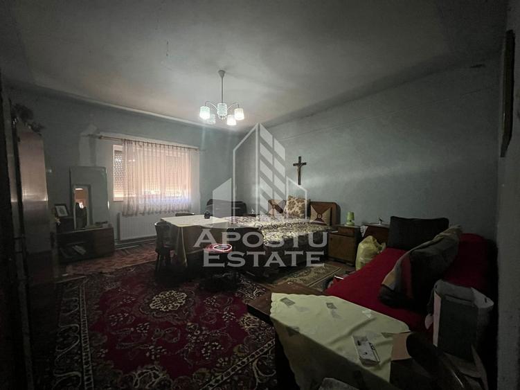 Casa cu 4 camere si teren de 2698 mp in zona Freidorf