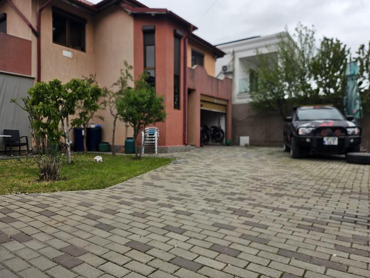 VANZARE CASA VILA INDIVIDUALA