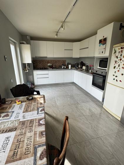 Casa - Parter si mansarda