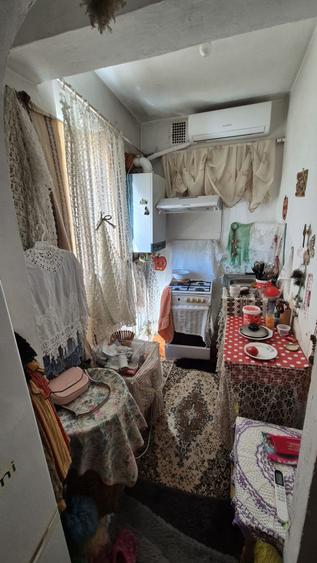 Garsoniera de vanzare, balcon de 5 mp, parcare, Ampoi 1
