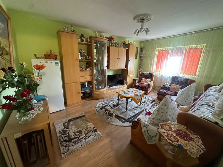 Apartament 3 camere decomandat tomesti