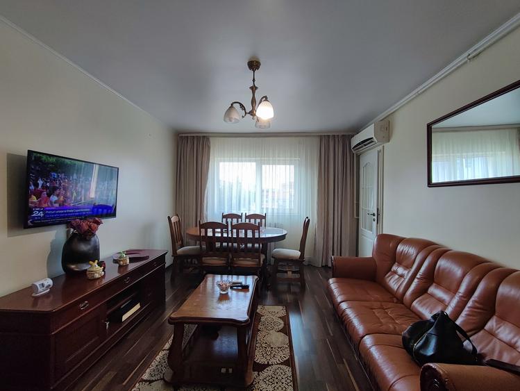Apartament 3 camere si loc de parcare de inchiriat in Inel 1
