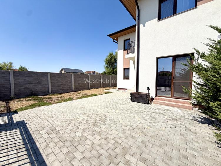 Duplex elegant, 4 camere, 101 mp utili, 240 mp teren - Sanandrei