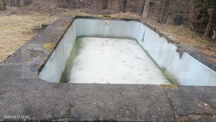 Oază de liniște în Sovata – Cabană cu piscină, teren generos și pârâu în grădin