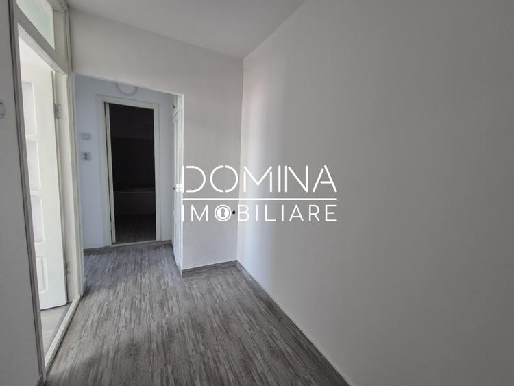 Vânzare apartament central, 3 camere+boxă, situat în Târgu Jiu, strada Cerna