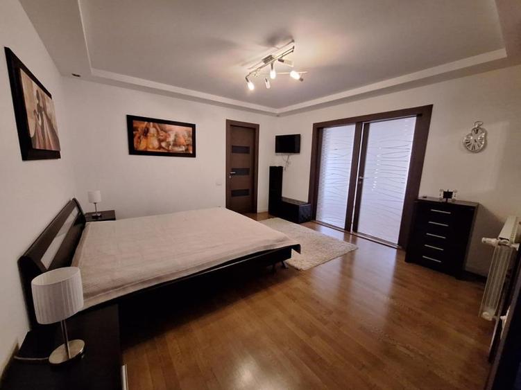 De închiriat: Penthouse duplex la 2 min de metrou Aviatorilor