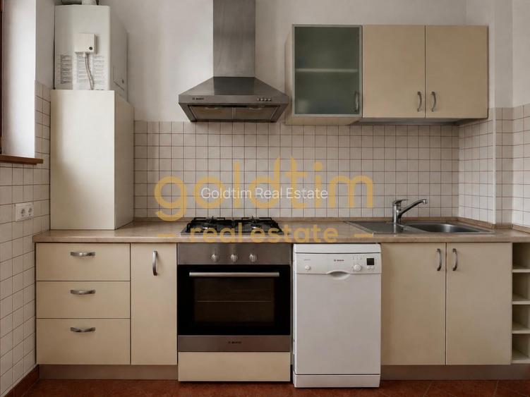 CALEA VICTORIEI/ RENOVAT INTEGRIAL/ PARCARE SI BOXA