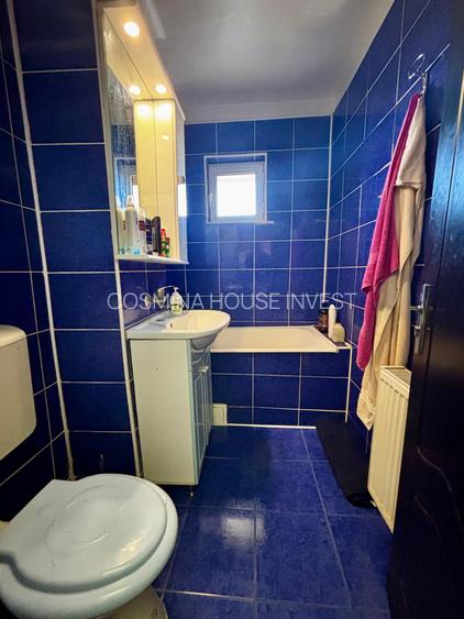 Se vinde in Malu Rosu ap decomandat,doua camere,et8/10,pret 64000 negociabil. - 11