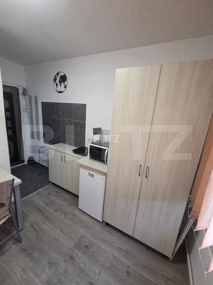 Garsoniera de vanzare, 11 mp, zona Manastur