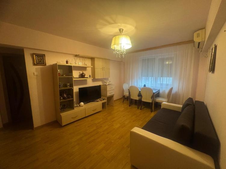 Apartament 2 camere de vanzare – Ultracentral, Piata Ovidiu