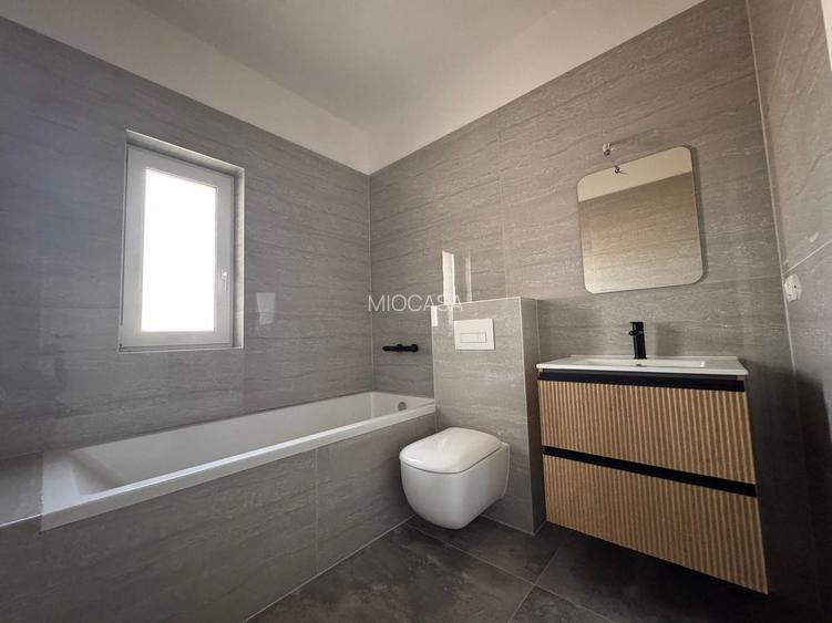Duplex Nou - Mosnita. 4 camere. la Cheie. Asfalt. Pozitie excelenta.