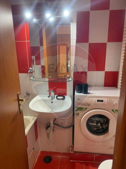 Apartament cu 2 camere de închiriat în zona Sasar