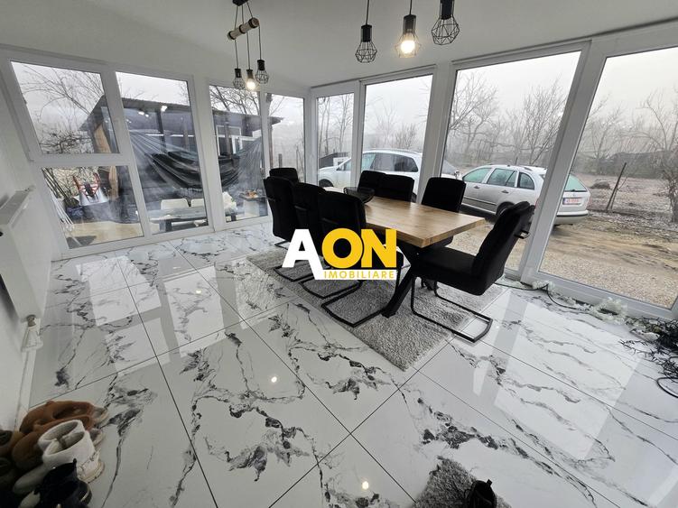 Casa 3 Camere, 2 Bai, 670mp Teren