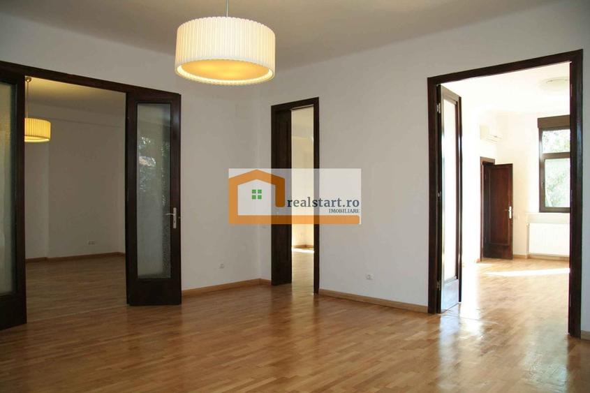 Polona - Pta Romana, Exclusivist, Metrou Romana la 600m distanta, boxa