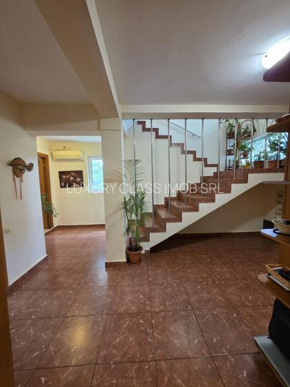 Vila Individuala /Piscina Proprie/Teren 2100 mp - 13