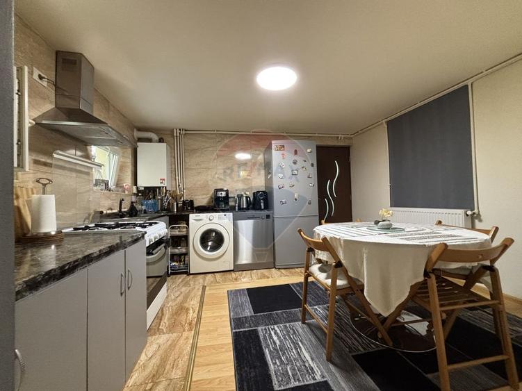 Cișmigiu: Apartament 72mp, Curte, Potențial Mansardare