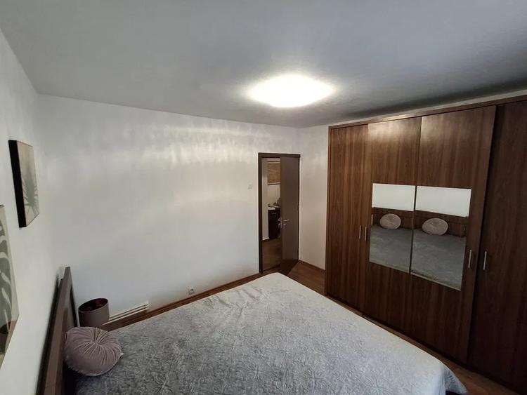 Apartament 2 camere, zona Inel 2, centrala gaz, etaj 1, loc parcare inclus
