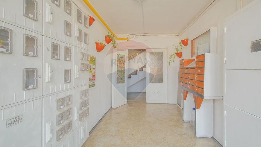 COMISION 0% | Apartament cu 2 camere | Decomandat | Zona Tractorul