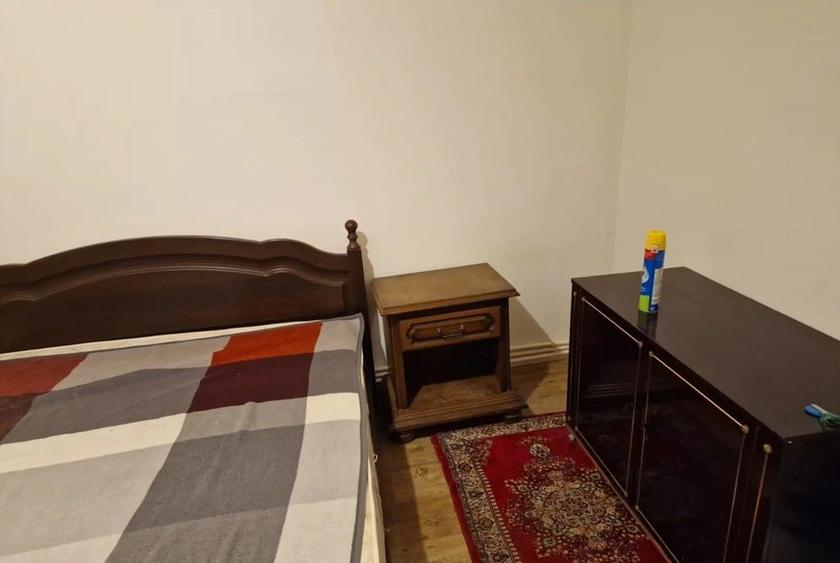 Apartament 3 camere, decomandat, zona Tatarasi