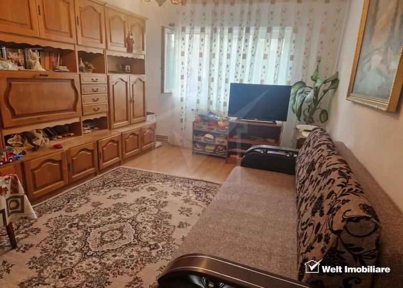 Apartament 2 camere, Intre Lacuri, etaj 1/4, parcare