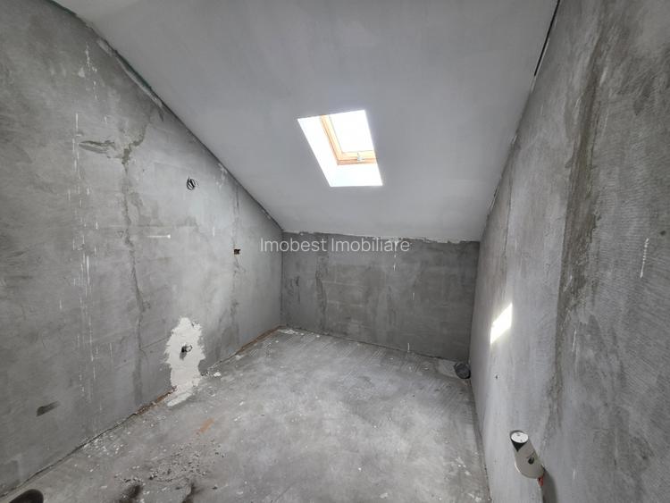 Exclusivitate! Vila P+M înaltă, 7 camere, teren 458mp, Valu lui Traian!