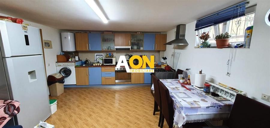 Casa D+P+M, 6 camere, 300 mp teren, zona Arex