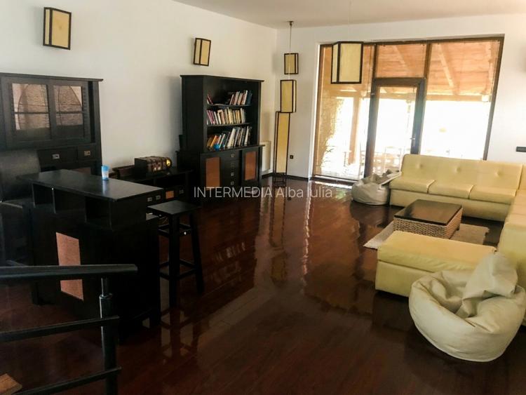Casa D+P+E de inchiriat in Alba Iulia zona CETATE 350 mp si Teren 600 mp - 2