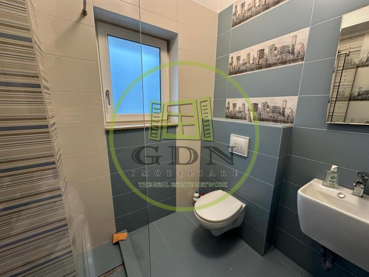 Apartament 3 camere, 90 mp, cartier centru, zona Biserica Sfintii Apostoli