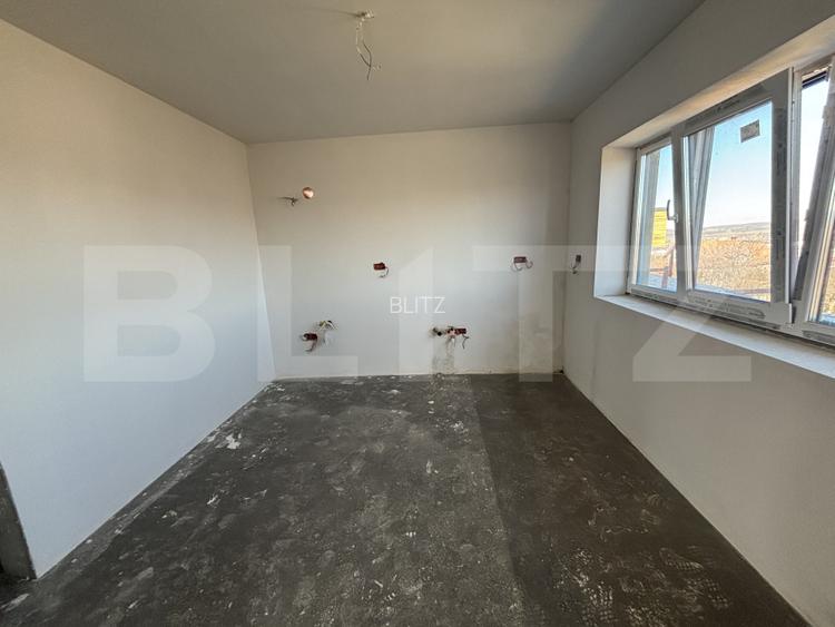 Casa de vanzare, cu 3 dormitoare, 260 mp - Zalau - 2