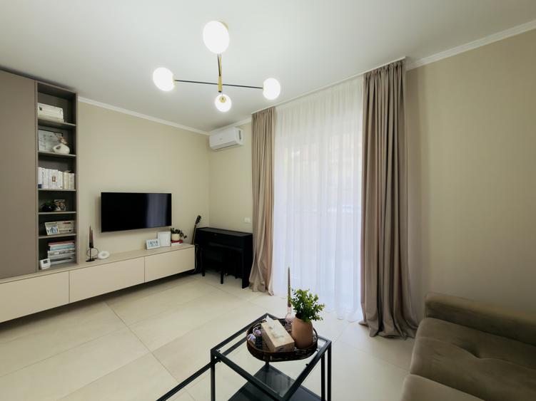 Apartament 2 camere, decomandat+terasa de 15mp, parter in Giroc