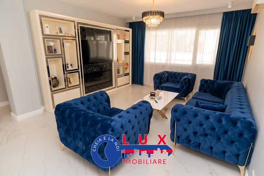 ID 6613 DE VÂNZARE - Vila de LUX - Zona 9 Mai