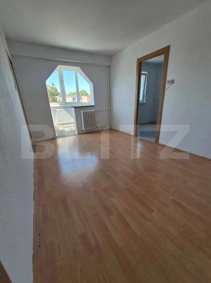 Apartament cu 3 camere de vânzare, 44 mp, în Dâmbu Pietros – Str. Măgurei