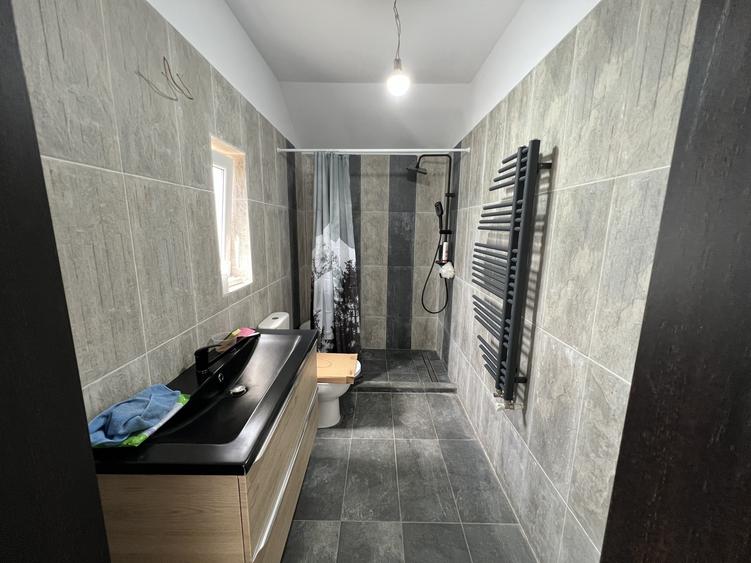 Casa spatioasa P+1 renovata disponibila pentru locuit imediat