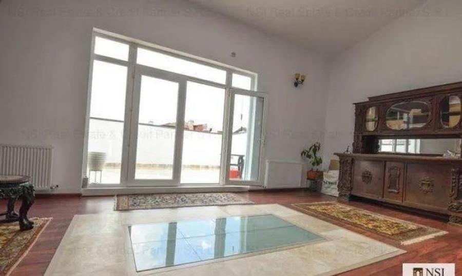 Închiriere Apartament 3 camere într-o vilă interbelică Cismigiu